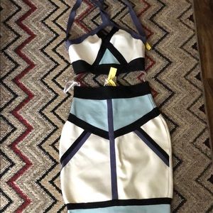 2 piece bandage set like new
